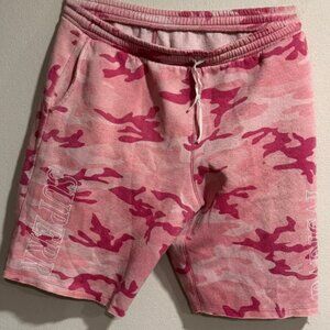 Superradical ‘pink camo’ shorts